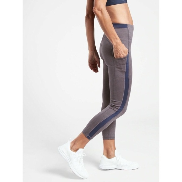 Athleta Ultimate Stash Pocket 7/8 Tight Legging - Picture 3 of 13